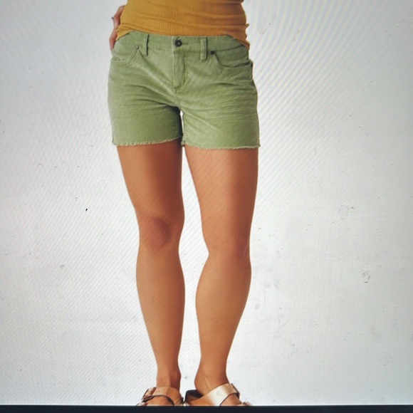 Carve Designs Oahu Butter 4 in. shorts - Olive - Picture 1 of 8